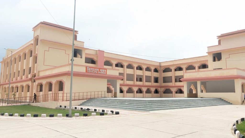 योगी आदित्यनाथ का विकास