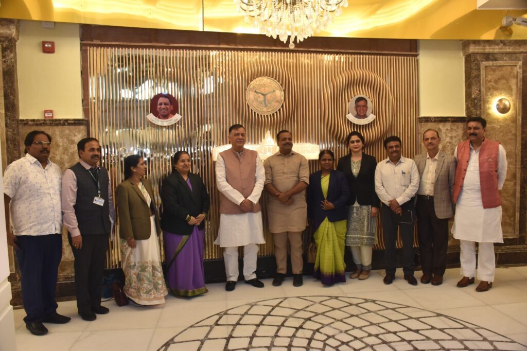 कर्नाटक विधानसभा अध्यक्ष और शिष्ट मण्डल 