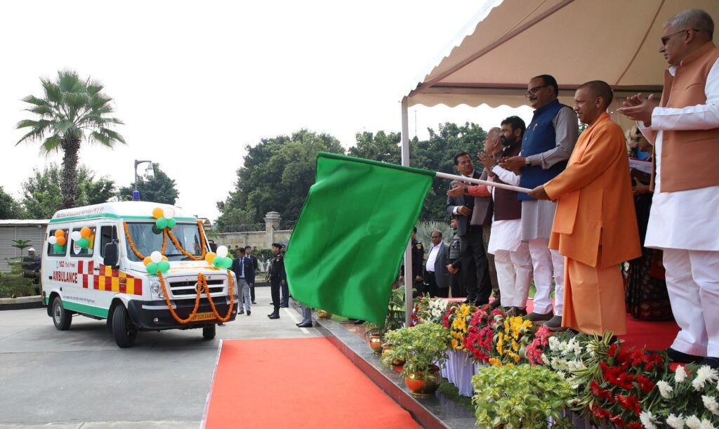 योगी आदित्यनाथ 